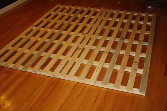 چگونه می توان یک قاب تختخواب چوبی ارزان قیمت و کم مشخصات ساخت