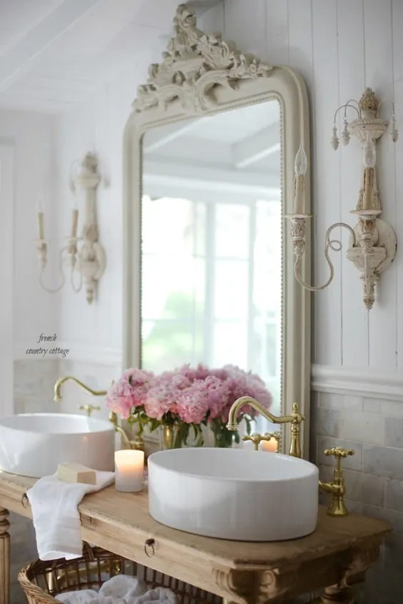 کلبه فرانسوی زیبا در نوسازی حمام نگاهی می اندازد و چرا من از قبل عاشق هستم - کلبه فرانسوی