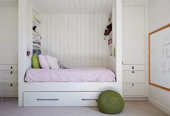 اتاق خواب کودک در خانه مزرعه با طراحی مدرن توسط ترینت رید