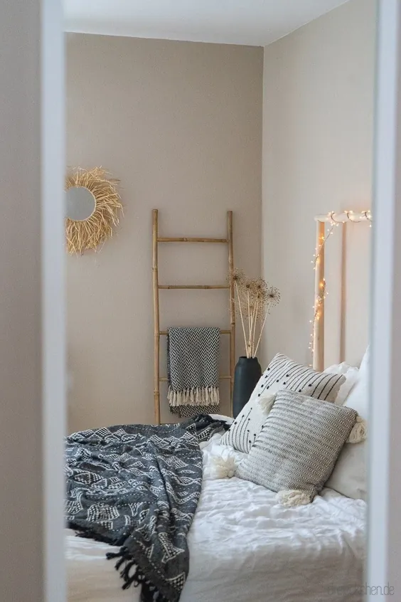 Schlafzimmer streichen mit beiger Wandfarbe und Einrichtungsideen ›dreieckchen