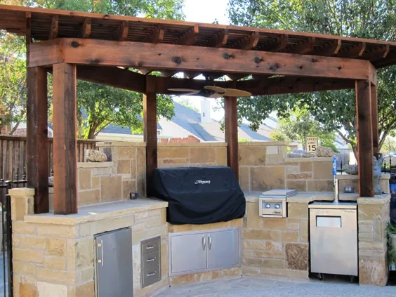 آشپزخانه سنگ در فضای باز در دالاس ، TX - سنگ کار سفارشی