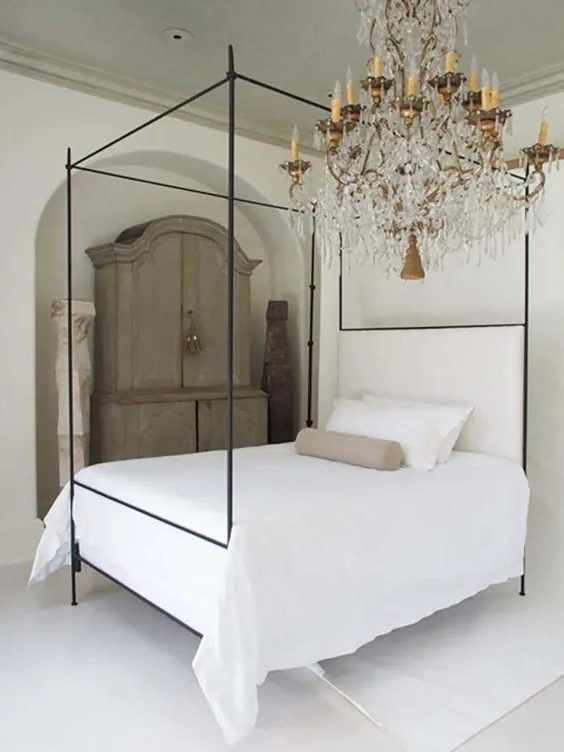 تختخوابهای چوبی و عتیقه و چارچوب - 2،050 برای فروش در 1stDibs