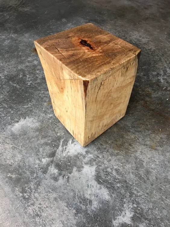 چهارپایه چوبی لبه خام