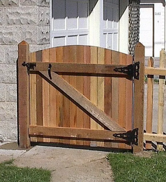 نحوه ساخت دروازه چوبی به صورت حرفه ای |  Hunker