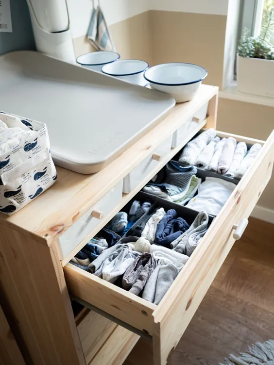 DIY Wickelkommode fas das Babyzimmer mit IKEA Ivar - اسکناس و توت