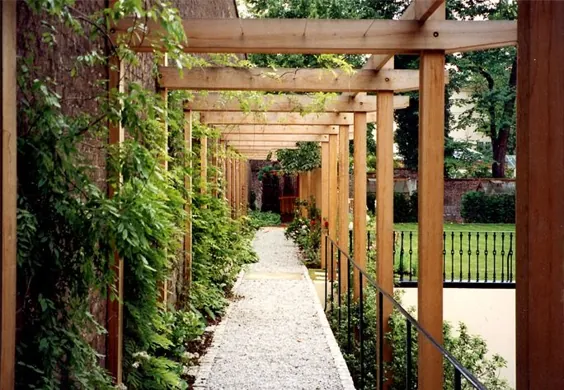 آلاچیق ها و آجرهای تونلی ، طراحی و ساخت نازک کاری باغ و سفارش Richmond / Oxford: UK