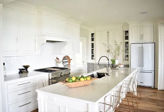 طراحی آشپزخانه سفید با الهام از Nantucket