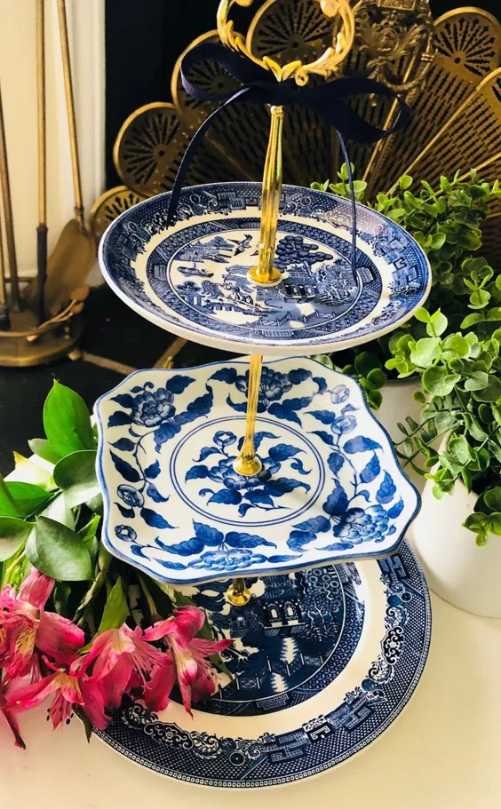 عروسی VINTAGE ، بید آبی ، پایه کیک Chinoiserie ، سینی خدمت ، Spode ، Staffordshire ، صفحات ناسازگار ، سفید آبی ، هدیه عروس