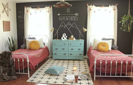 اتاق خواب کودکانه با مبلمان عتیقه بی انتها - تزیین