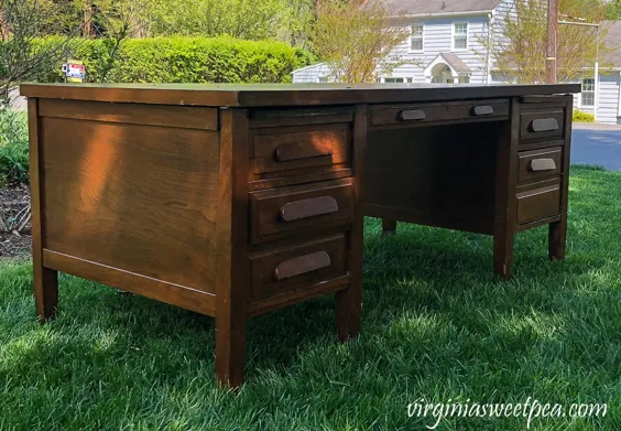 Vintage Desk Makeover Makeover