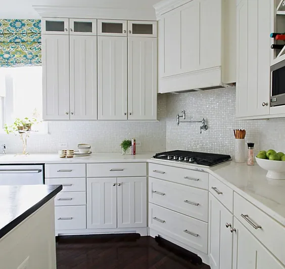 Makeover White Kitchen in Downingtown PA - ReImagine Interiors: طراحی داخلی و صحنه سازی در منزل
