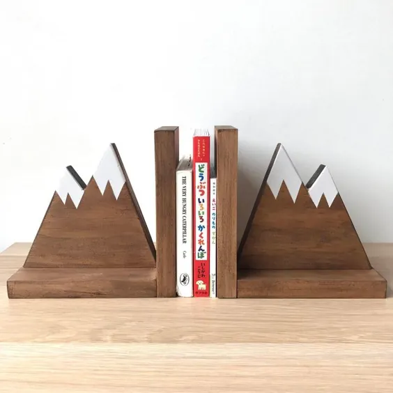 Mountain Peak Book ends Woodland Nursery Decor Stained Stained |  اتسی