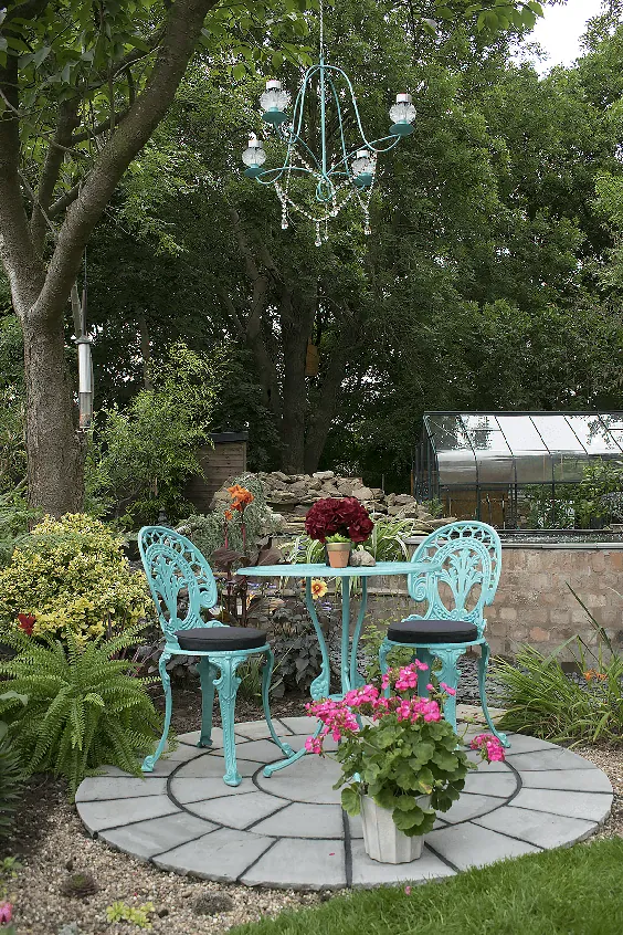 نقاشی مبلمان باغ برای اینکه روح تازه ای به آن بدهد - Caradise