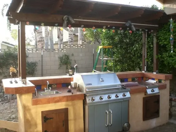 15 طرح DIY آشپزخانه در فضای باز که تقریباً ظاهر آن را آسان می کنند