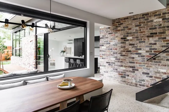 تماس با خانه: قدم در خانه ای با طراحی مدرن و خشن استرالیایی جین بگذارید