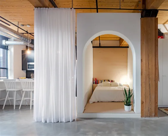 جعبه سفید گوشه خواب در آپارتمان تورنتو توسط StudioAC را تشکیل می دهد