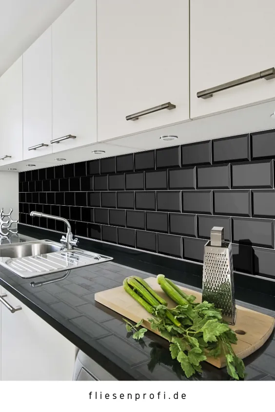 Metro Fliese Facette schwarz glänzend 10x20 Wandfliese Küche بد
 24،90 € / متر مربع *