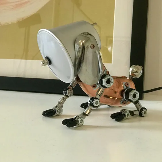 لامپ ربات لوله ای چراغ رومیزی کلکسیونی Metal Art Cute Robot | اتسی