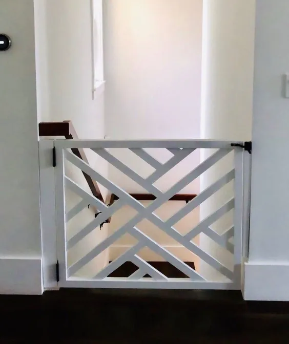 دروازه هندسی - دروازه ایمنی حیوان خانگی - دروازه کودک مدرن - ساخته شده متناسب - درب حیوان خانگی درب انبار - چوب اصلاح شده - دروازه کودک چوبی - دروازه کودک -
