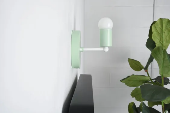 Single Light Mid Century Minimal Modern Wall Sconce |  اتسی