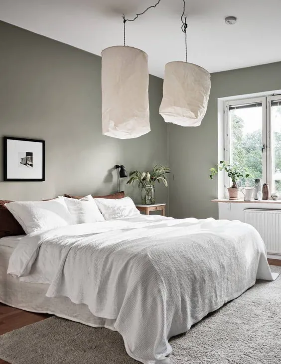 اتاق خواب دنج با یک دیوار سبز - طراحی COCO LAPINE