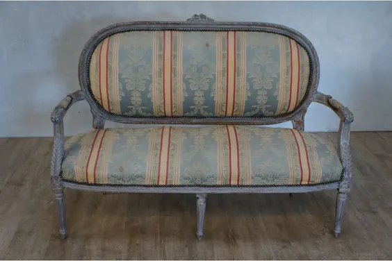 Vintage Painted French Settee |  Vinterior