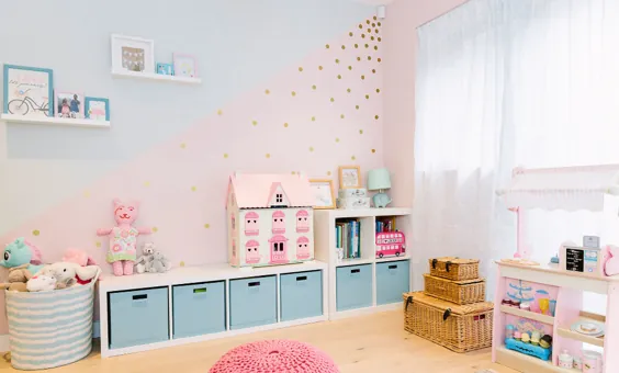 اتاق خواب یک خواهر ترکیبی از فضای ذخیره سازی و سبک در رنگ صورتی و فیروزه ای