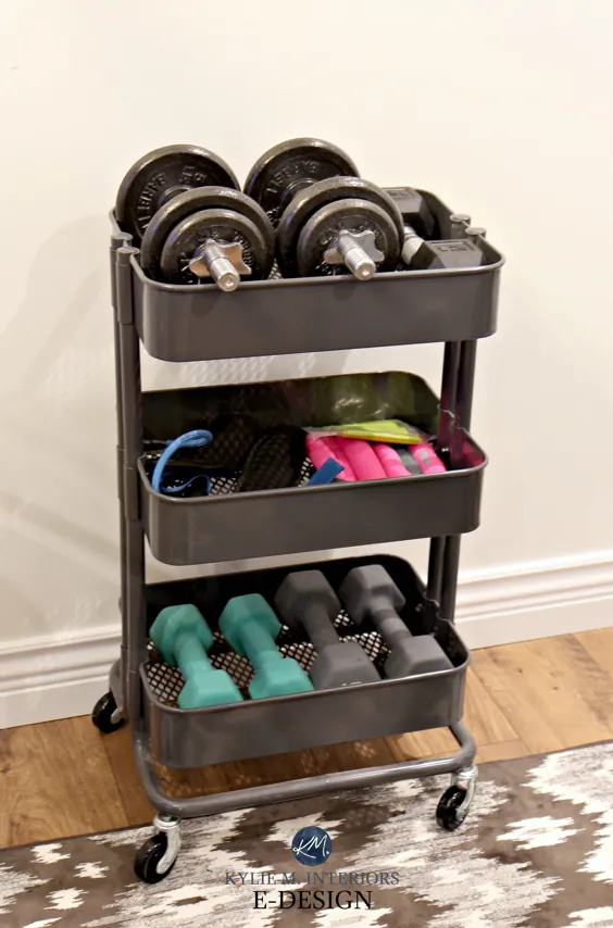 ایده های کوچک ذخیره سازی سالن بدنسازی خانگی برای وزن ها ، واحد Raskog هک Ikea.  طراحی الکترونیکی Kylie M