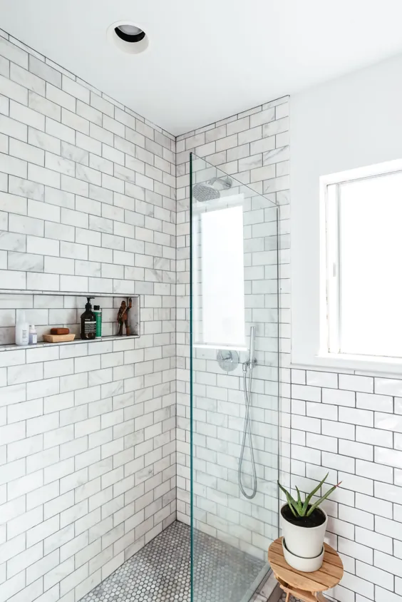 50 ایده کاشی حمام زرق و برق دار برای اینکه آب های طراحی شما روان باشد