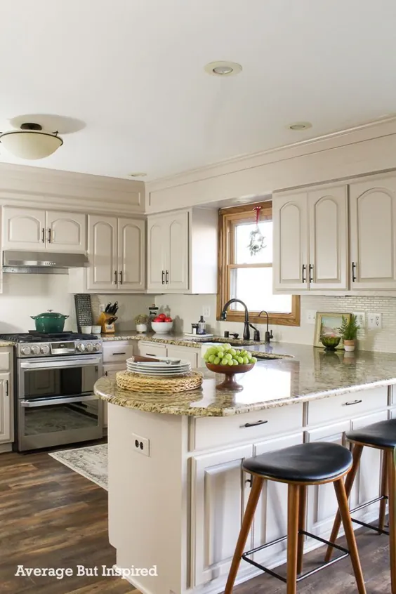کابینت های آشپزخانه بلوط رنگ آمیزی شده DIY - متوسط ​​اما الهام گرفته شده است