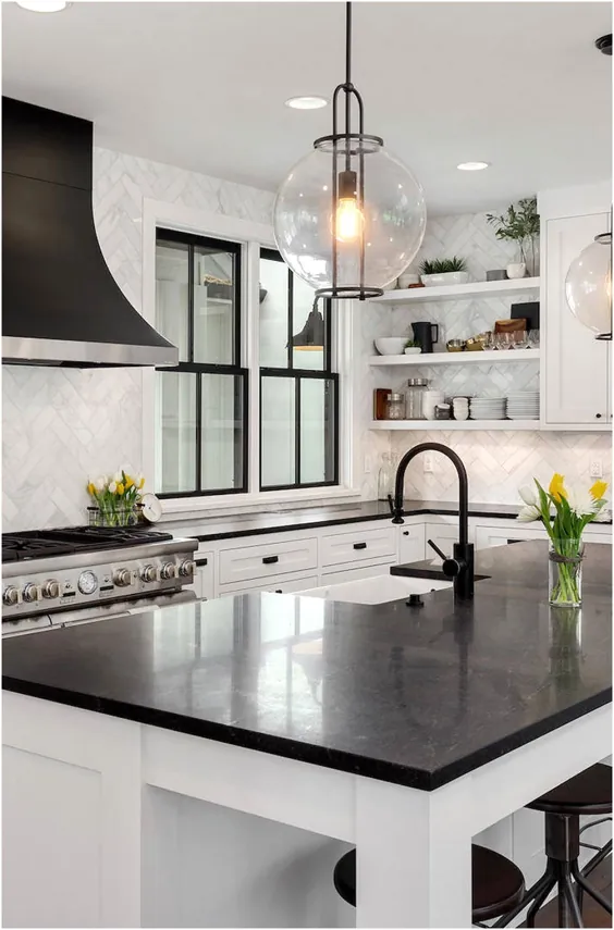 کابینت های آشپزخانه سفید با میزهای مشکی 2021