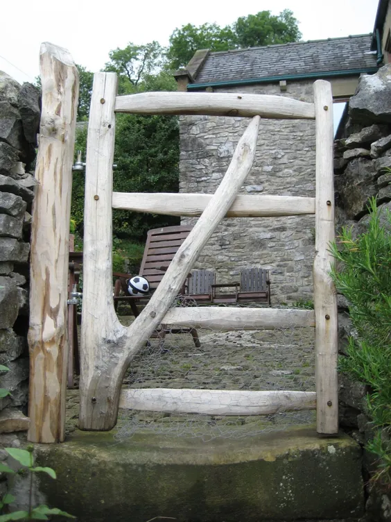 دروازه بلوط و شاه بلوط |  شمشیربازی سنتی قله