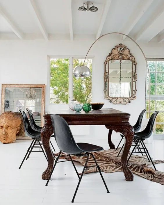 نگاه کنید که ما دوست داریم: میز سنتی + صندلی های مدرن