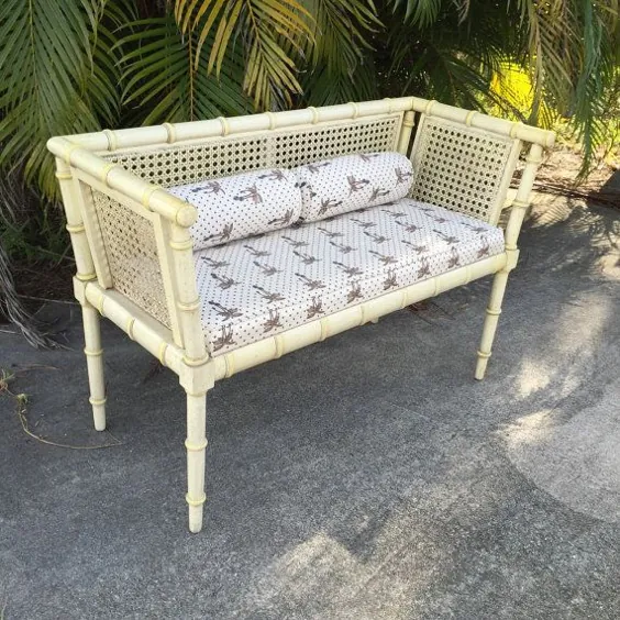 رزرو شده برای CAROL Vintage Faux Bamboo and Caning Settee | اتسی