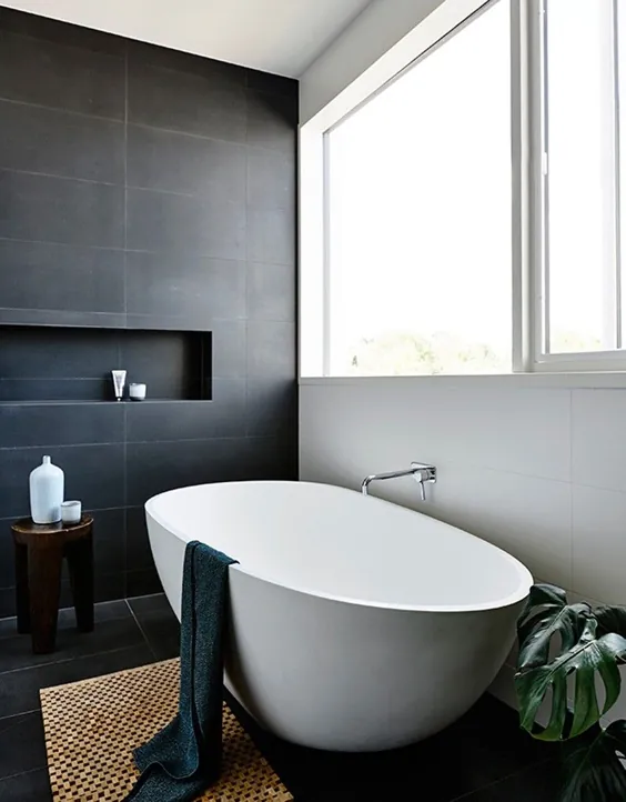 10 نمونه الهام بخش از حمامهای خاکستری و سفید