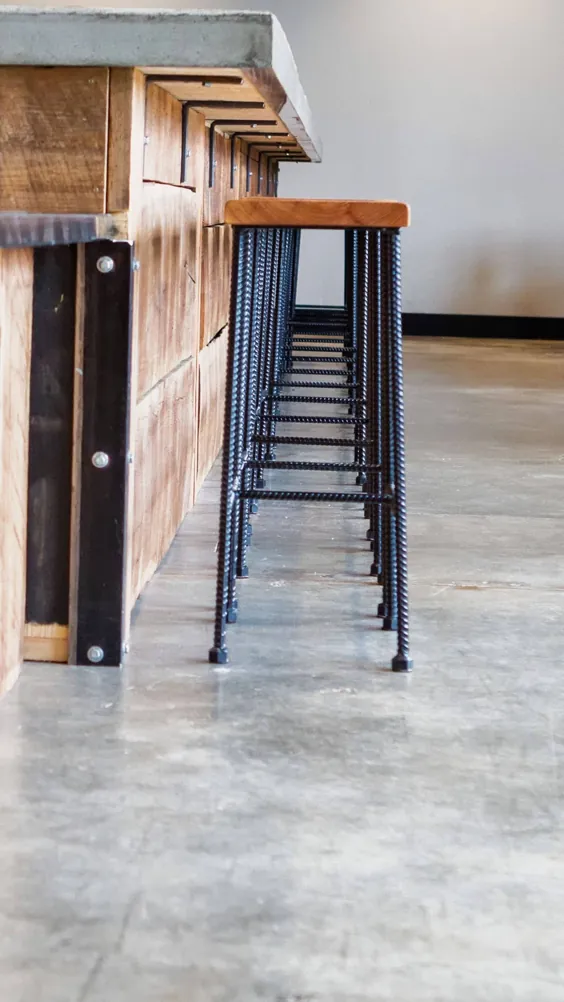 میلگرد صنعتی Bar Height و چهارپایه میله چوبی اصلاح شده