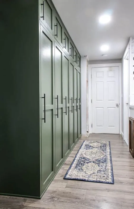 قفسه های DIY Mudroom با درها