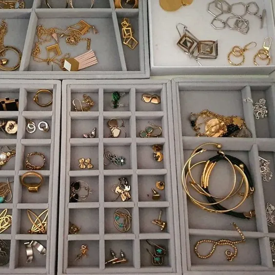 سینی جواهرات ، نگهدارنده جواهرات ، جعبه جواهرات ، سازمان دهنده جواهرات ، کشوها ، کشوی لباس ، جعبه نگهداری سینی مخملی ، سینی حلقه ، جعبه نمایش