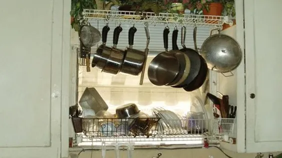 برنده چالش هکر: ظروف خود را از یک قفسه آویزان DIY تخلیه کنید