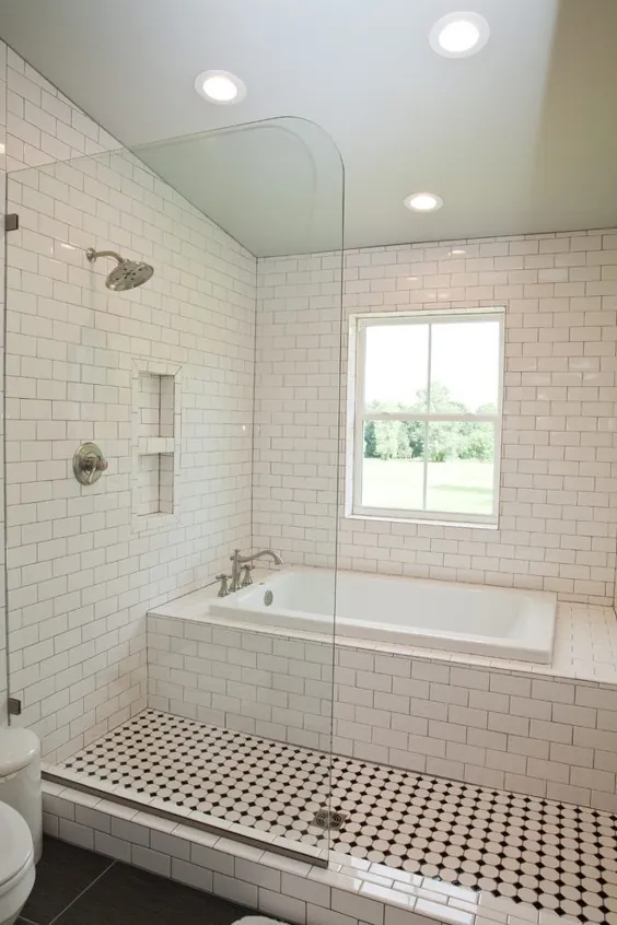 Architektur: begehbare Dusche mit Badewanne in stilvollen Badewannen Idea Inspir... - 2019 - Shower Diy