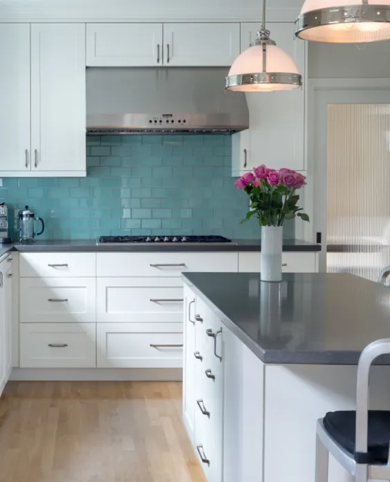 15 نکته طراحی برای شیک ترین آشپزخانه خاکستری قابل تصور