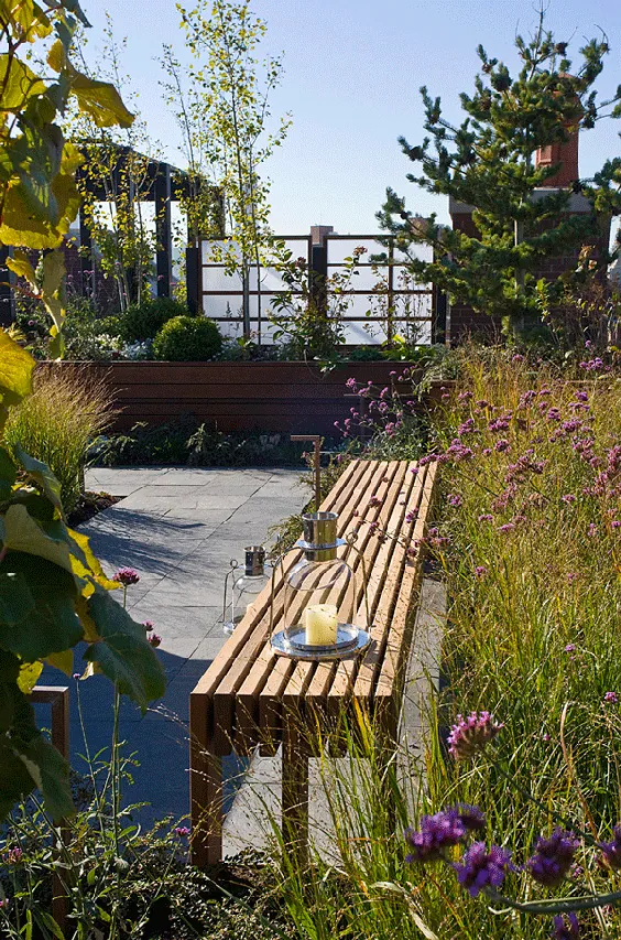 طراحی Roof Garden: نکاتی برای دیوارها و نرده های تراس