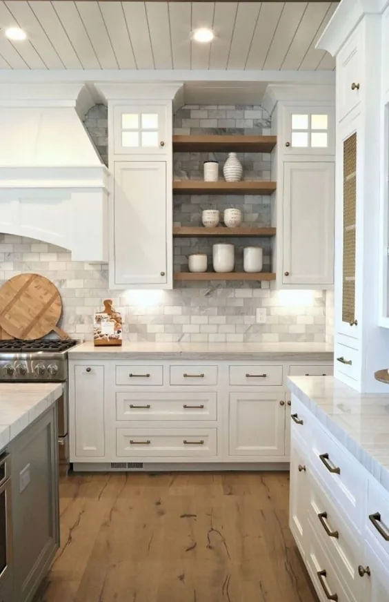 35+ ایده های زیبا برای طراحی Backsplash آشپزخانه سفید