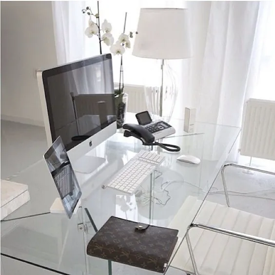 ایده های کوچک طراحی دفتر کار در منزل - میز شیشه ای - سلام به زندگی دوست داشتنی