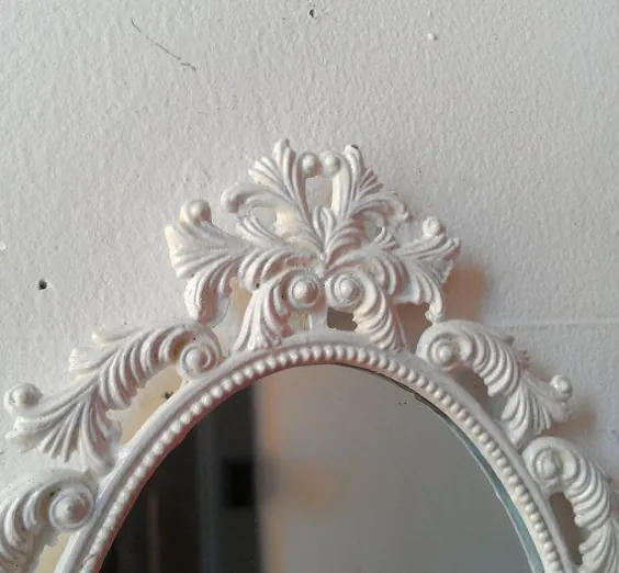 آینه بیضی سفید کلبه کشور مزین به قاب تزئینی |  اتسی