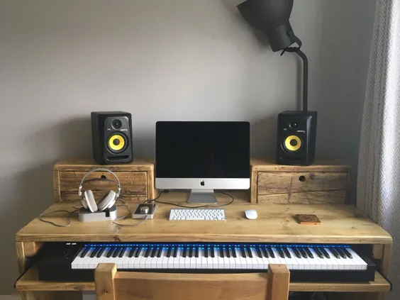 میز استودیوی موسیقی