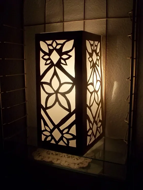 تزئینات داخلی الف ادامه: نحوه ساخت الف فانوس (با الهام از "لامپهای مراکشی") از تخته پوستر ، دستمال کاغذی و شمع برقی