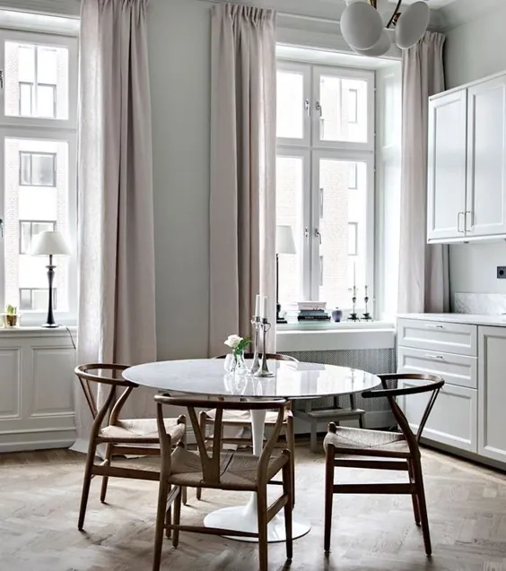 آشپزخانه شیکر زیبا با یک میز گرد - طراحی COCO LAPINE