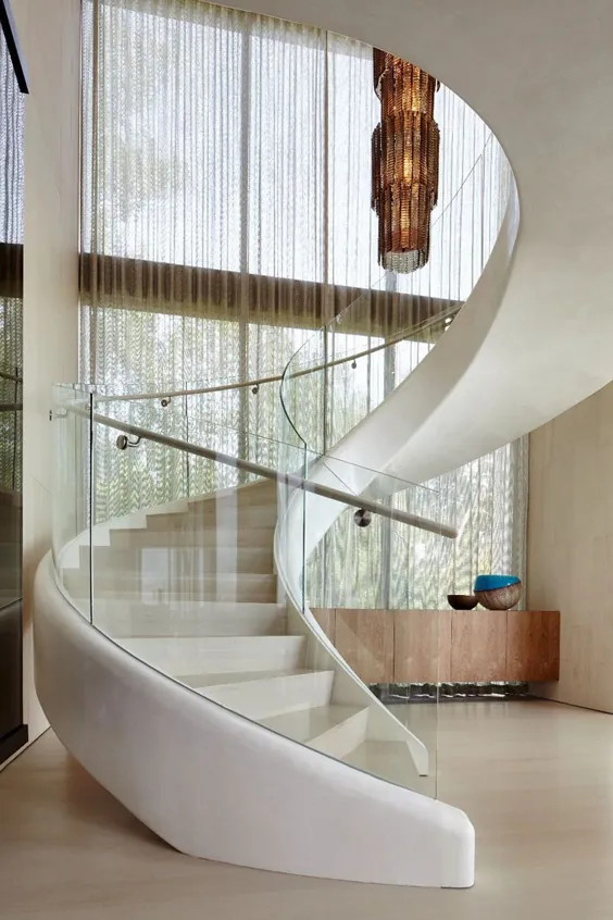 این خانه در نیویورک برای لذت بردن از مناظر آب طراحی شده است
