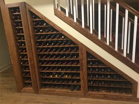 Waterfall Wine Racks آبشار تزئینی به انبار نوشیدنی یا زیر پله های شما اضافه می کند.